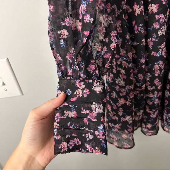 Buddy Love Parker V-Neck Black Floral Printed Skater Dress - Picture 5 of 8